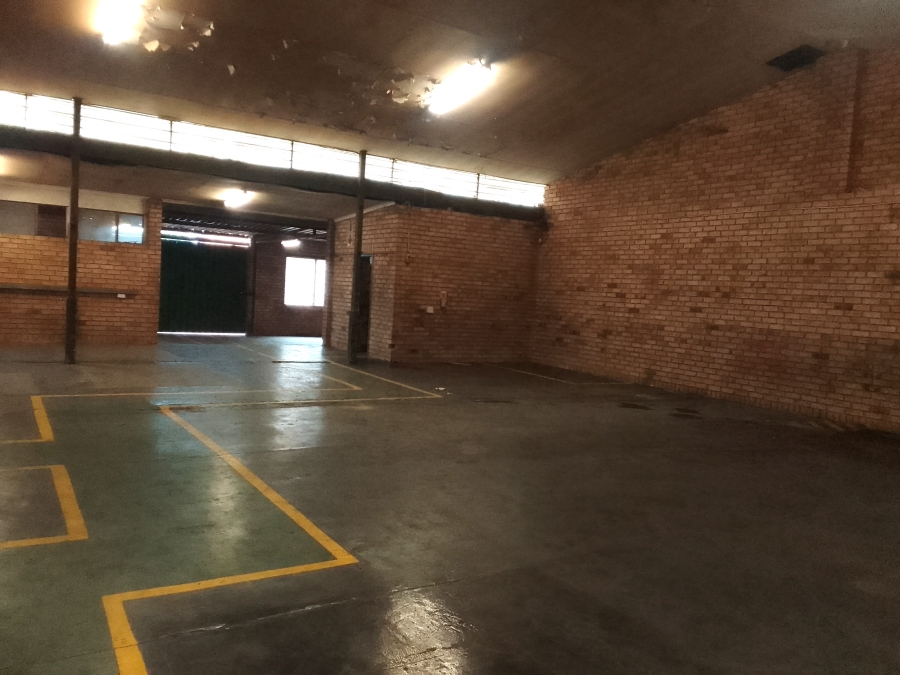 To Let commercial Property for Rent in Oos Einde North West